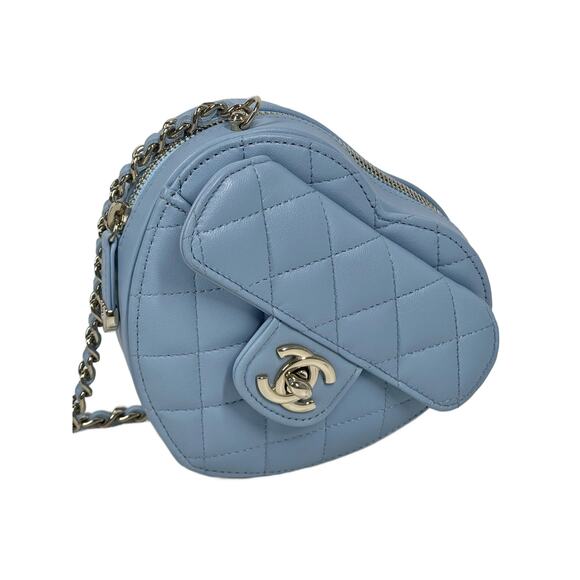 Chanel 22S Baby Blue Quilted Lambskin Small Heart Bag Clutch with on Chain - Picture 8 of 12
